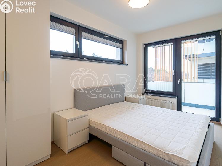 Pronájem bytu 2+KK Praha, Azzoniho 738/6 č. 4