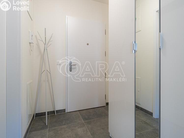 Pronájem bytu 2+KK Praha, Azzoniho 738/6 č. 10