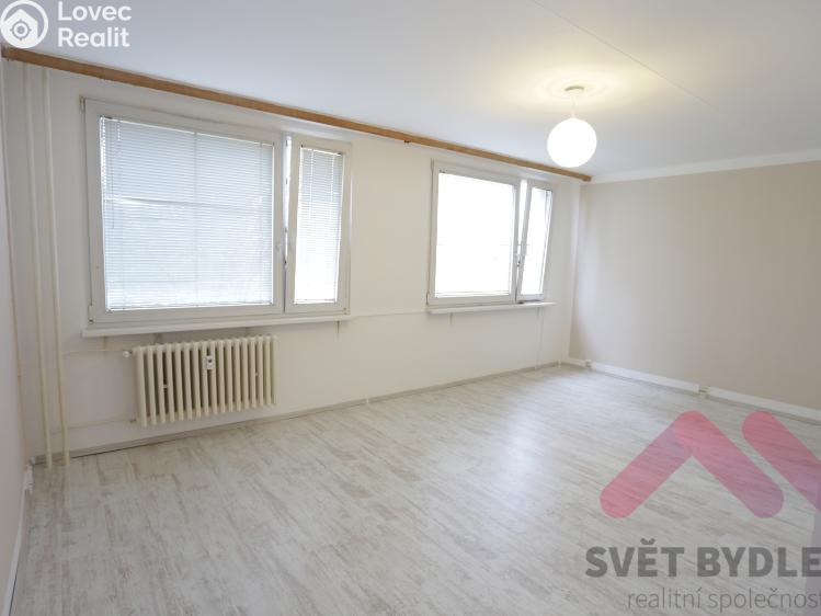 Pronájem bytu 1+KK Praha, Bazovského 1115/11 č. 6