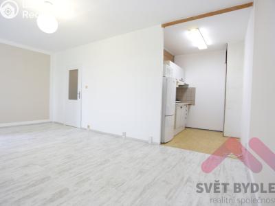 Pronájem bytu 1+KK Praha, Bazovského č. 2