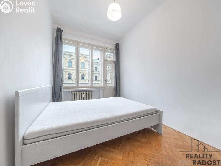 Pronájem bytu 3+1 Praha, Krocínova č. 4