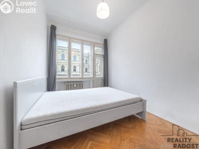 Pronájem bytu 3+1 Praha, Krocínova č. 4