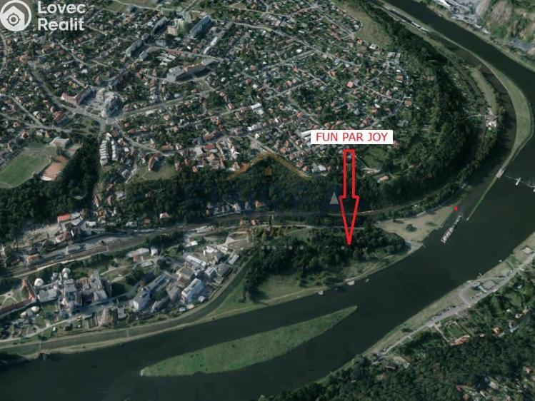 Pronájem komerční nemovitosti Roztoky, Třešňovka č. 1