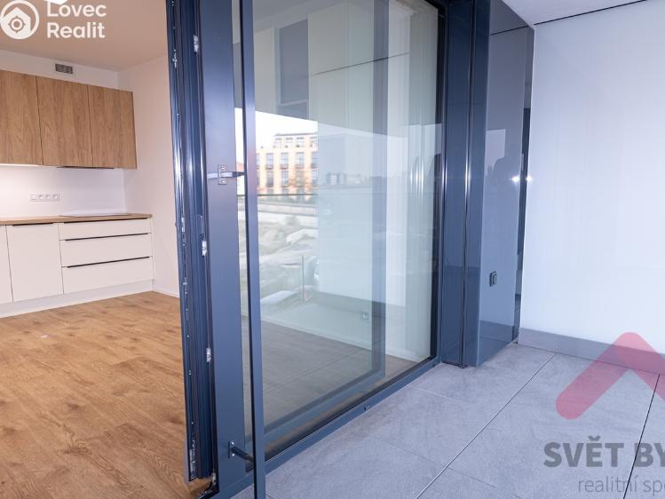 Pronájem bytu 1+KK Praha 3, Šrámkové 2934/2 č. 3