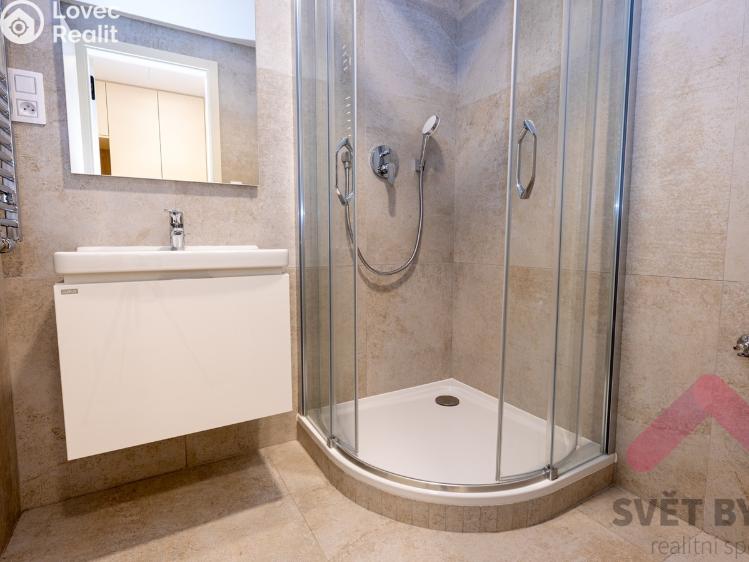 Pronájem bytu 1+KK Praha 3, Šrámkové 2934/2 č. 18