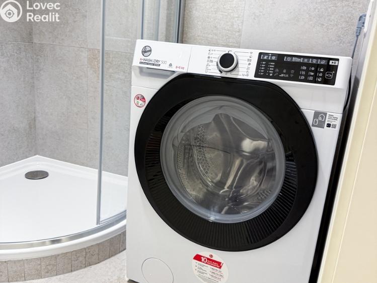 Pronájem bytu 1+KK Praha 3, Šrámkové 2934/2 č. 20