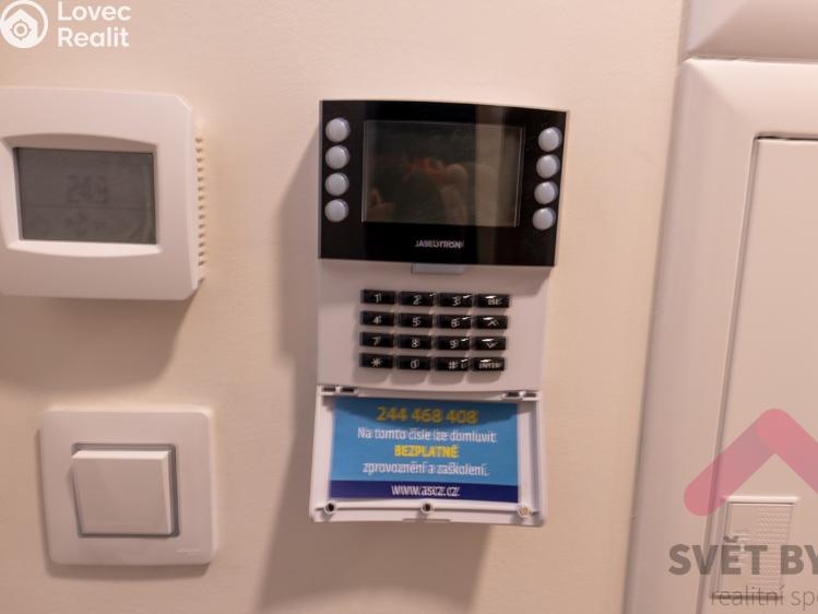 Pronájem bytu 1+KK Praha 3, Šrámkové 2934/2 č. 24