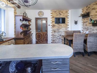 Prodej bytu 3+1 Libiš, Příčná č. 4