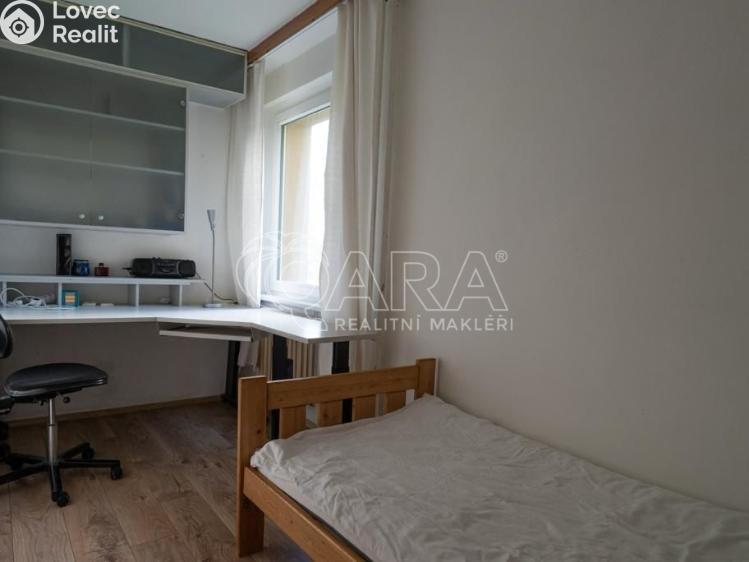 Pronájem bytu 3+1 Praha, Svídnická 507/5 č. 8