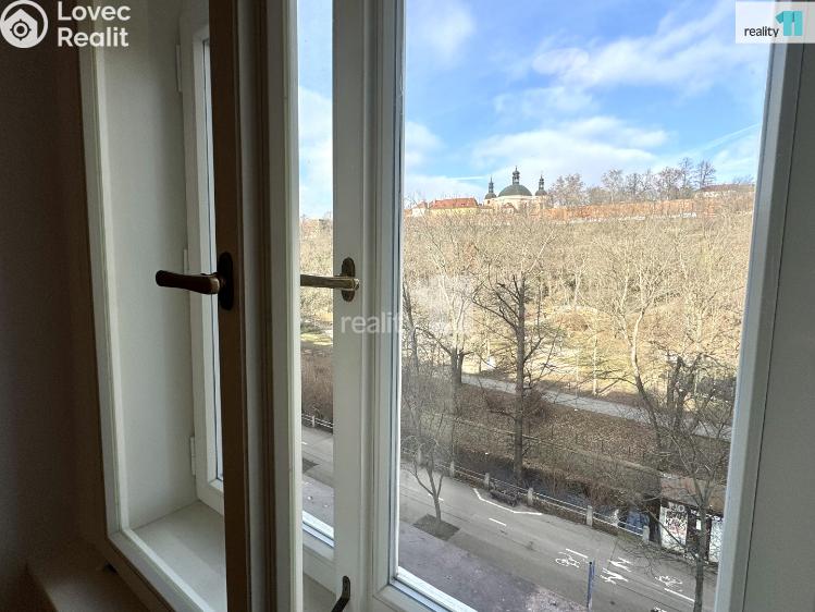 Pronájem bytu 3+KK Praha 2, Svatoplukova č. 12