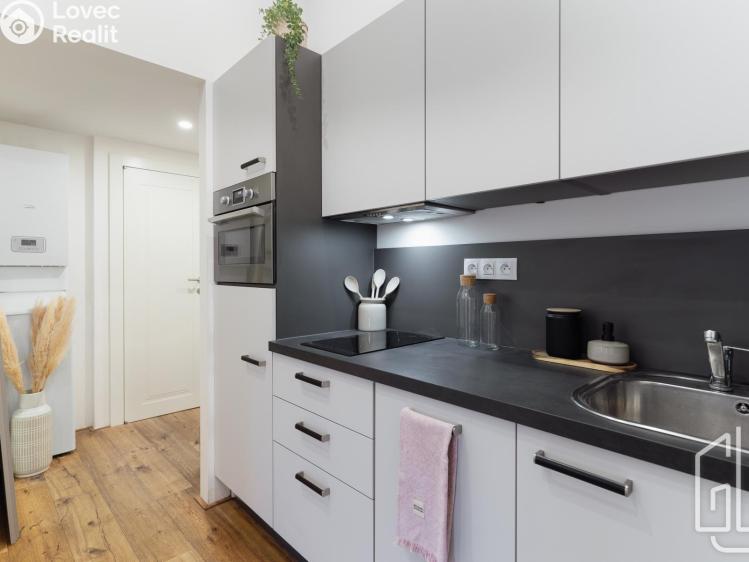 Prodej bytu 3+KK Praha, Kaizlovy sady č. 2