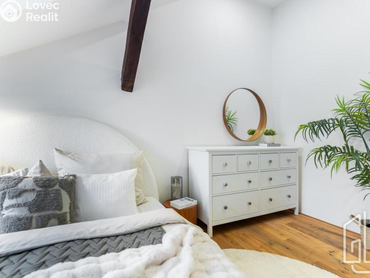 Prodej bytu 3+KK Praha, Kaizlovy sady č. 8