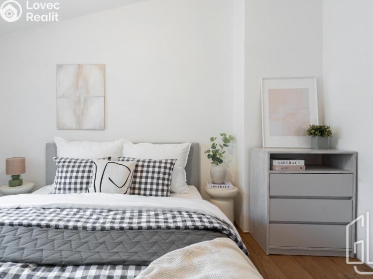 Prodej bytu 2+KK Praha, Kaizlovy sady č. 9