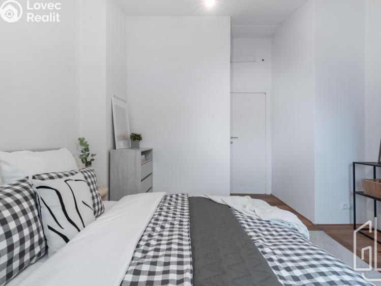 Prodej bytu 2+KK Praha, Kaizlovy sady č. 11