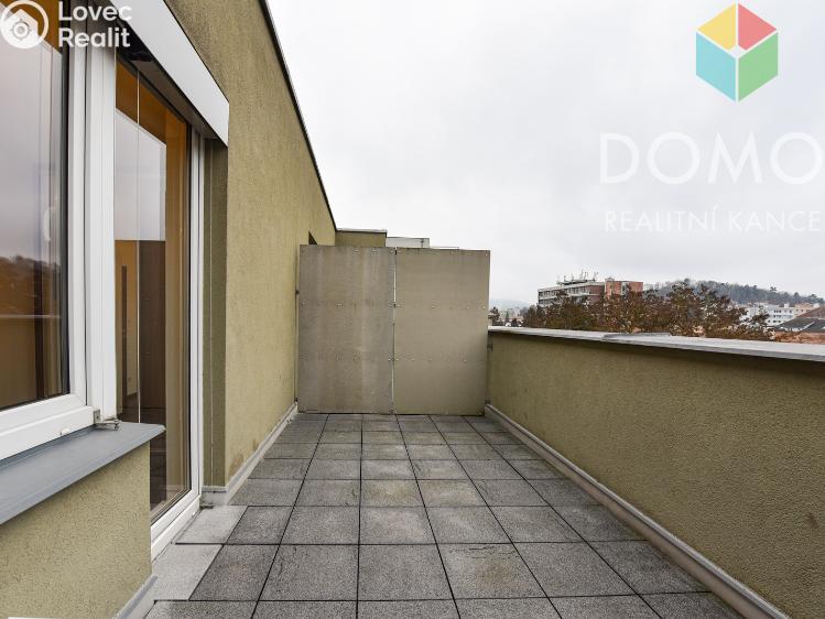 Pronájem bytu 2+KK Beroun, V Zahradách 1872 č. 10