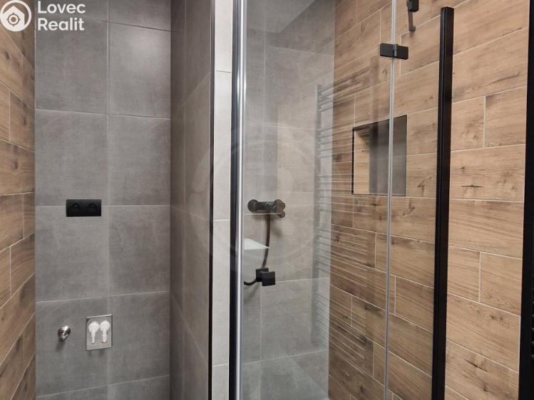 Pronájem bytu 2+KK České Budějovice, Šroubárenská 1358/28 č. 7