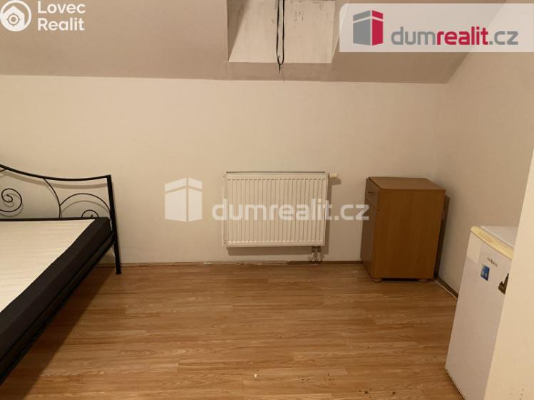 Pronájem bytu 1+KK Praha 8, Zenklova č. 1