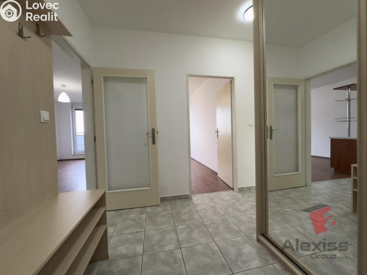 Pronájem bytu 3+KK Praha, Bechlínská 705/2 č. 3