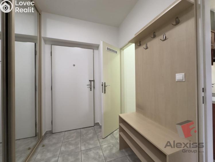 Pronájem bytu 3+KK Praha, Bechlínská 705/2 č. 6