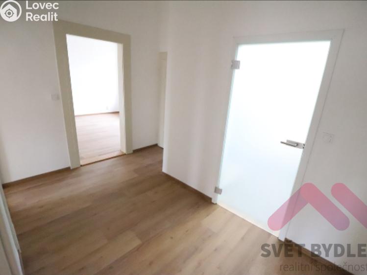 Pronájem bytu 3+KK Praha, Na Šafránce 1765/13 č. 19