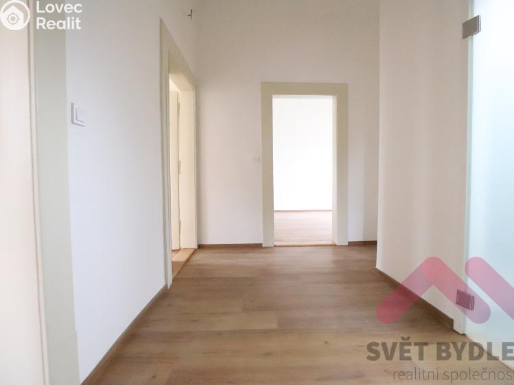 Pronájem bytu 3+KK Praha, Na Šafránce 1765/13 č. 21