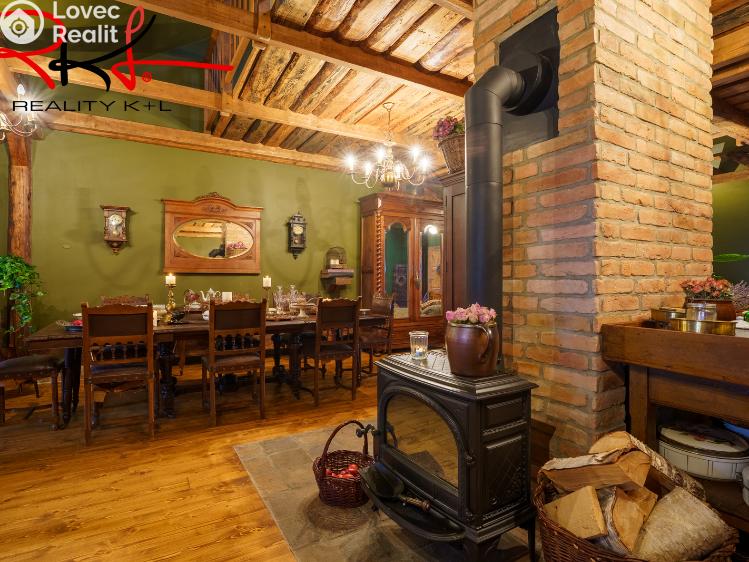 Pronájem bytu 2+KK Roudnice nad Labem, Husovo náměstí č. 6