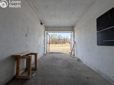 Prodej garáže Bezvěrov č. 6