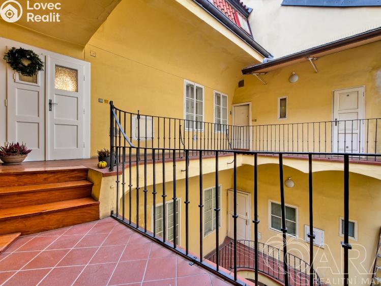 Prodej bytu 4+1 Praha, Malostranské náměstí 4/27 č. 22