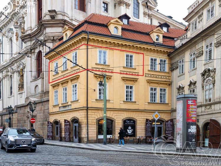 Продажа квартиры 4+1 Praha, Malostranské náměstí 4/27 č. 1