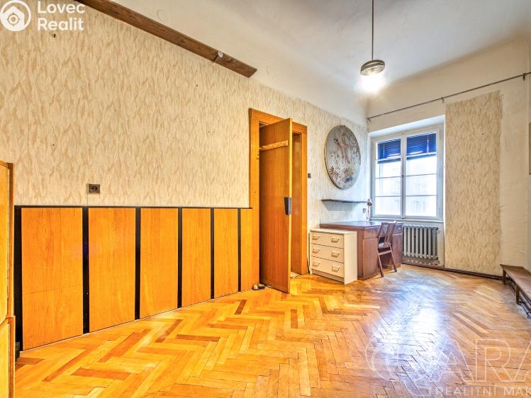 Продажа квартиры 4+1 Praha, Malostranské náměstí 4/27 č. 9