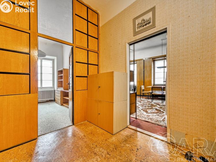 Продажа квартиры 4+1 Praha, Malostranské náměstí 4/27 č. 13