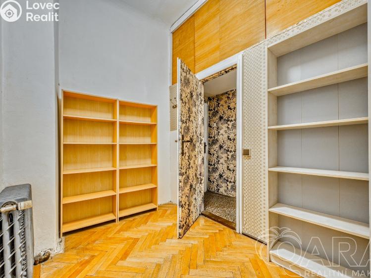 Продажа квартиры 4+1 Praha, Malostranské náměstí 4/27 č. 15