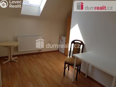 Pronájem bytu 1+KK Praha 8, Zenklova č. 4