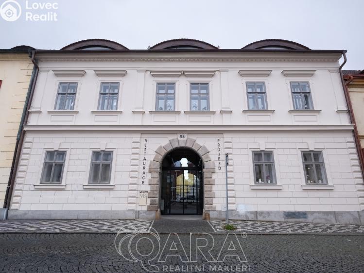 Pronájem obchodního prostoru Brandýs nad Labem-Stará Boleslav, Masarykovo náměstí 98/4 č. 2