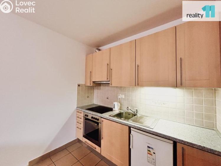 Pronájem bytu 1+KK Praha 10, Pod Bohdalcem I č. 12