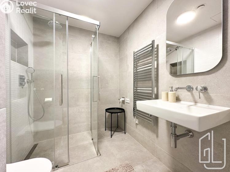 Pronájem bytu 2+KK Praha, Lerausova č. 7