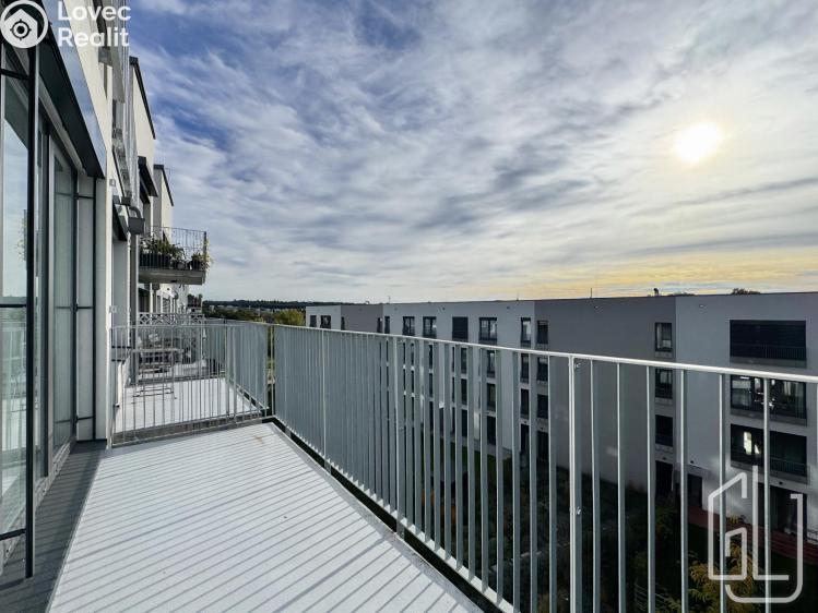 Pronájem bytu 2+KK Praha, Františka Kadlece 2547/40 č. 3