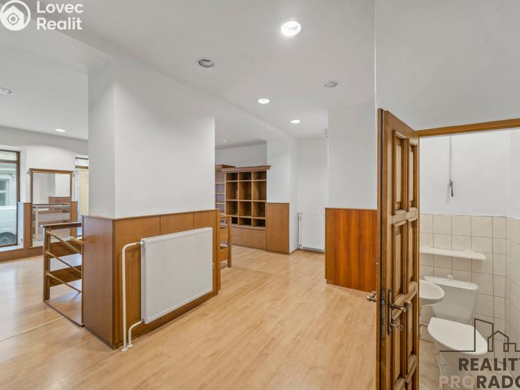 Rent commercial space Pardubice, Smilova č. 7