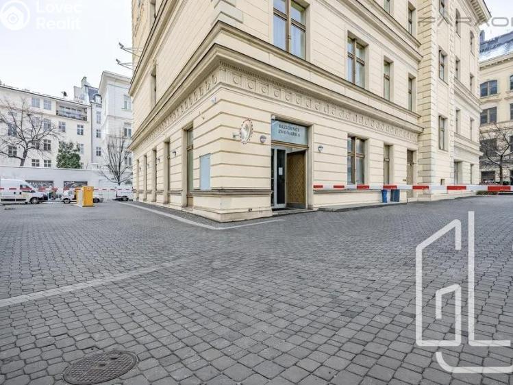 Pronájem garážového stání Praha, U Zvonařky 2536/1a č. 3