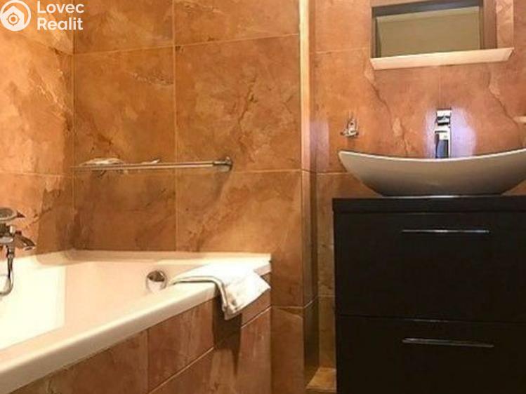 Prodej bytu 2+1 Karlovy Vary, Moravská č. 5