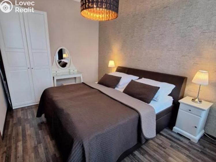 Prodej bytu 2+1 Karlovy Vary, Moravská č. 3