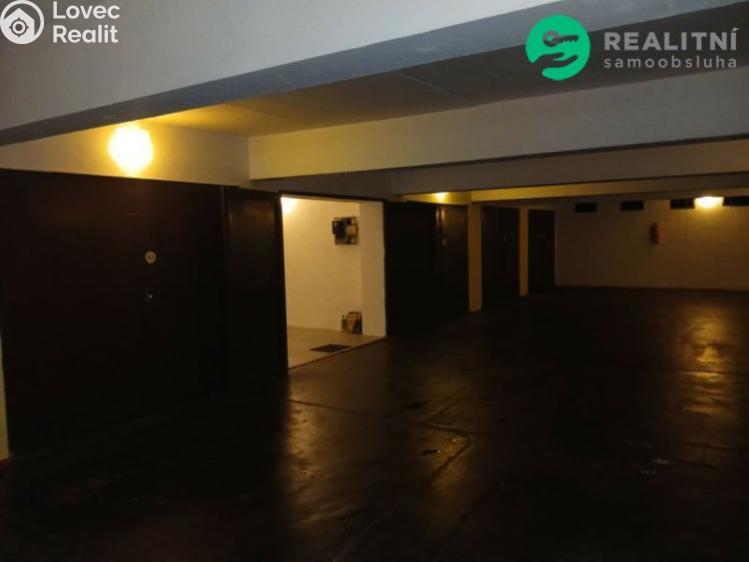 Prodej garáže Brno, Žarošická č. 3
