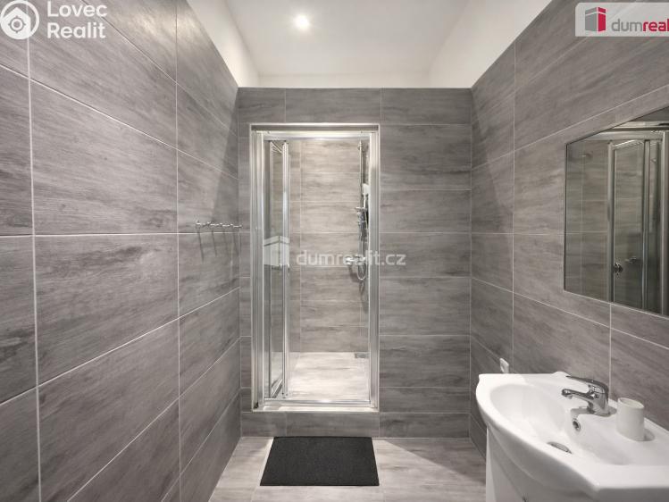 Pronájem bytu 3+KK Modlany č. 6