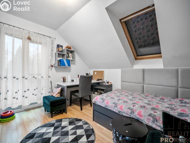 Продаж сімейного будинку Hrochův Týnec, Zámecká č. 23