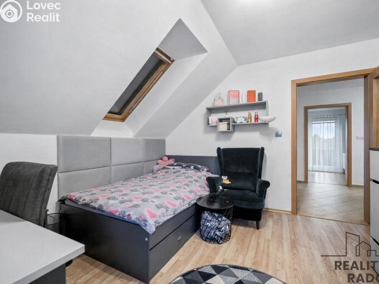 Продаж сімейного будинку Hrochův Týnec, Zámecká č. 24