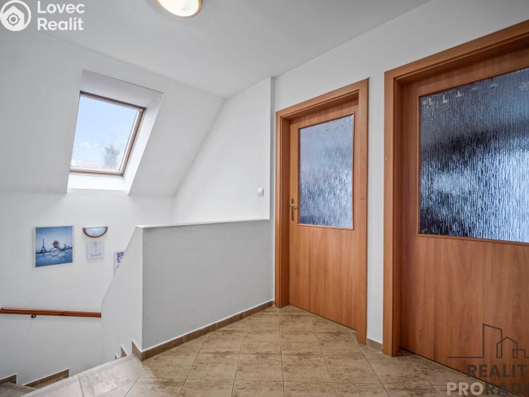 Продаж сімейного будинку Hrochův Týnec, Zámecká č. 26