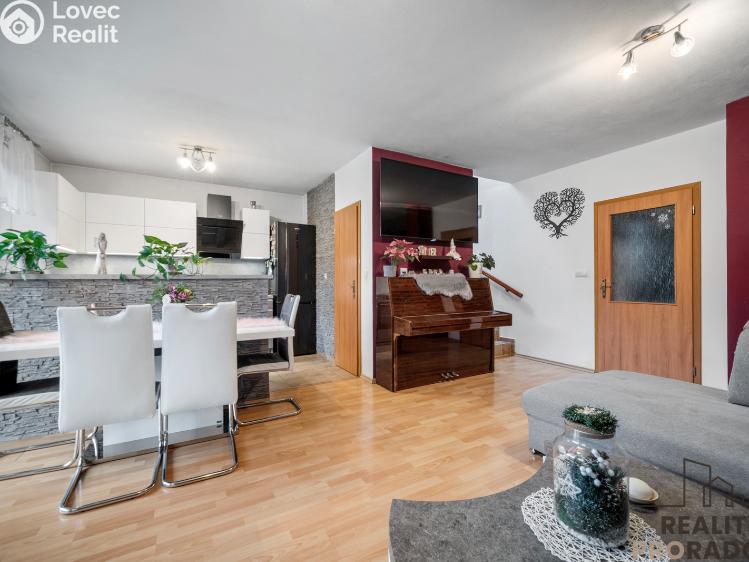 Prodej rodinného domu Hrochův Týnec, Zámecká č. 5