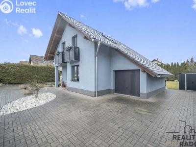 Продажа семейного дома Hrochův Týnec, Zámecká č. 4