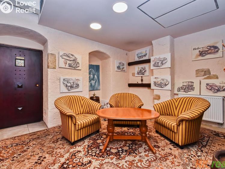 Rent restaurant Praha, Tomášská č. 22