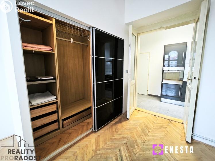 Pronájem bytu 2+1 Praha, náměstí Generála Kutlvašra 590/6 č. 6